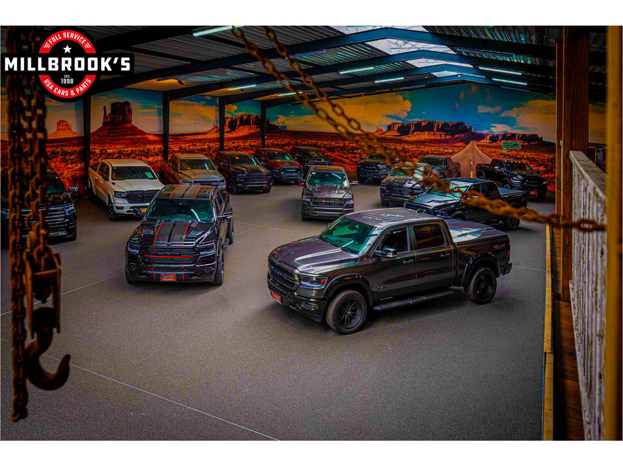 Dodge RAM 1500 5.7 V8 4x4 Crew Cab Laramie
