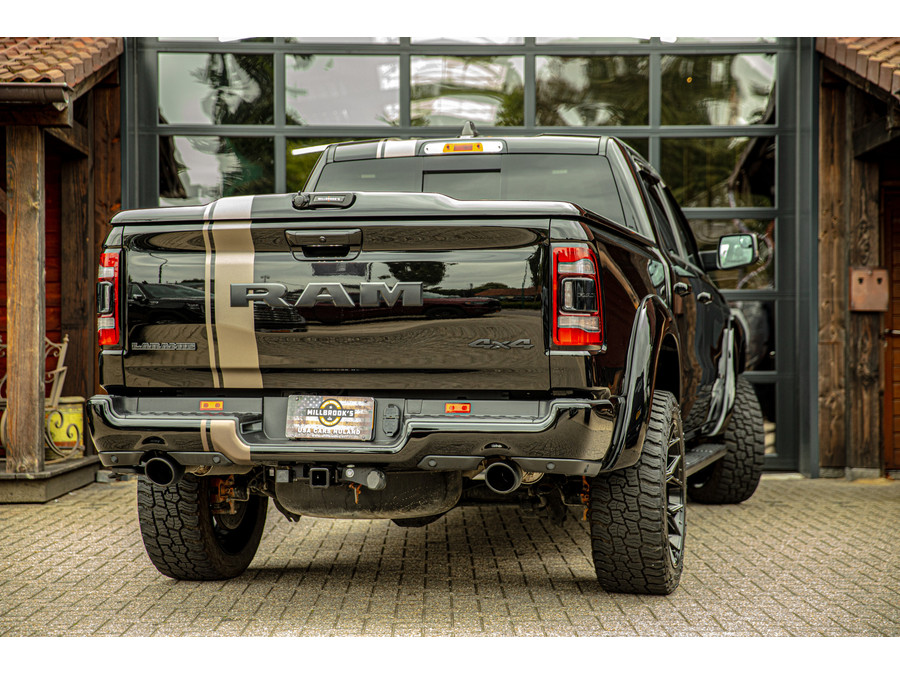 Dodge RAM 1500 5.7 V8 4x4 Crew Cab Laramie