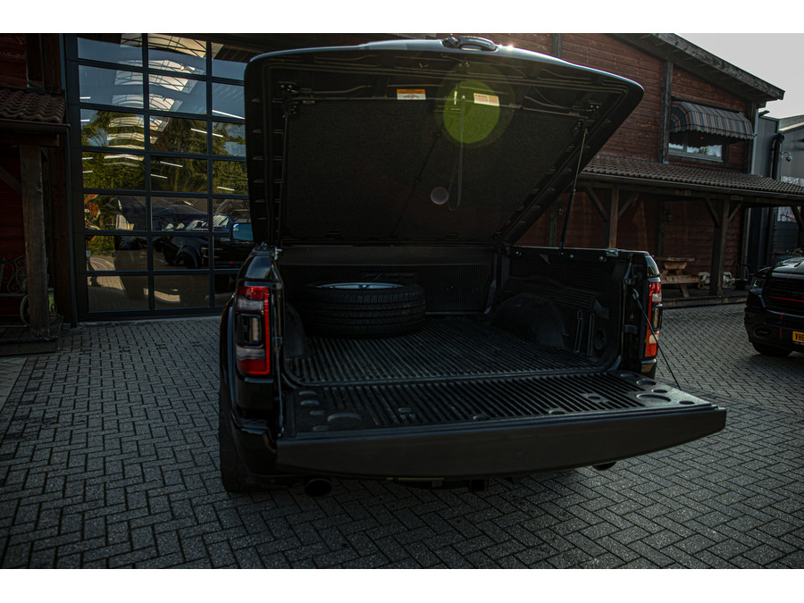Dodge RAM 1500 5.7 V8 4x4 Crew Cab Laramie