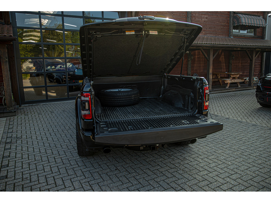 Dodge RAM 1500 5.7 V8 4x4 Crew Cab Laramie
