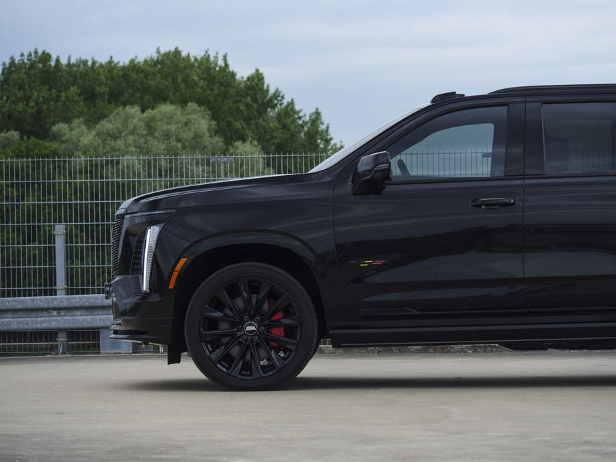 Cadillac Escalade V | 6.2L Supercharged V8 | LT4
