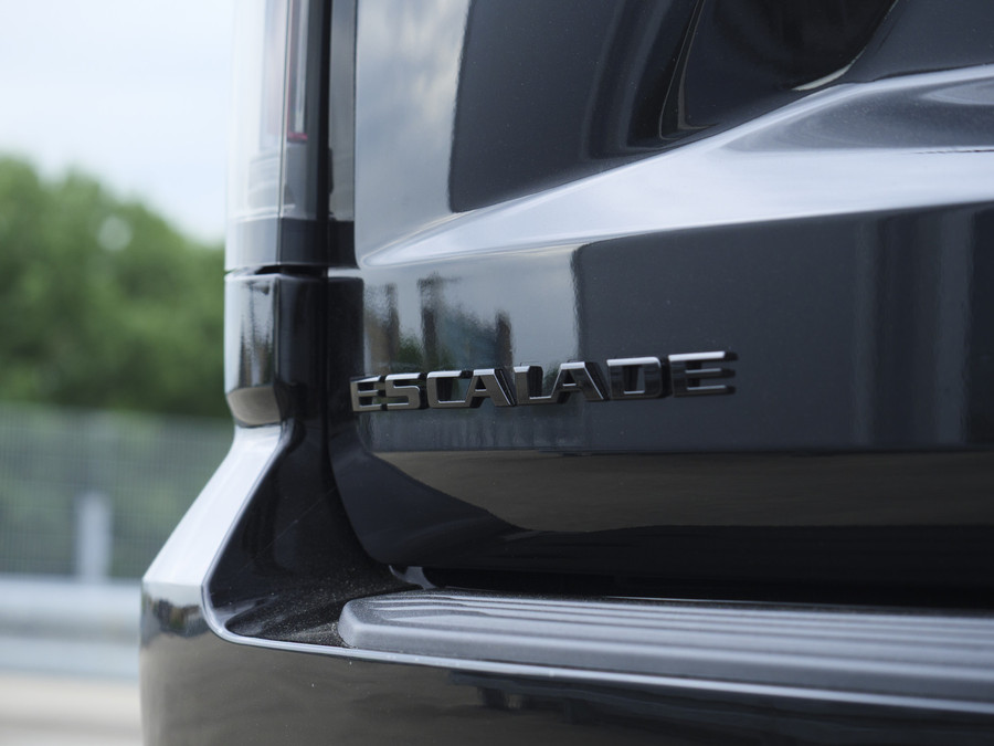 Cadillac Escalade V | 6.2L Supercharged V8 | LT4