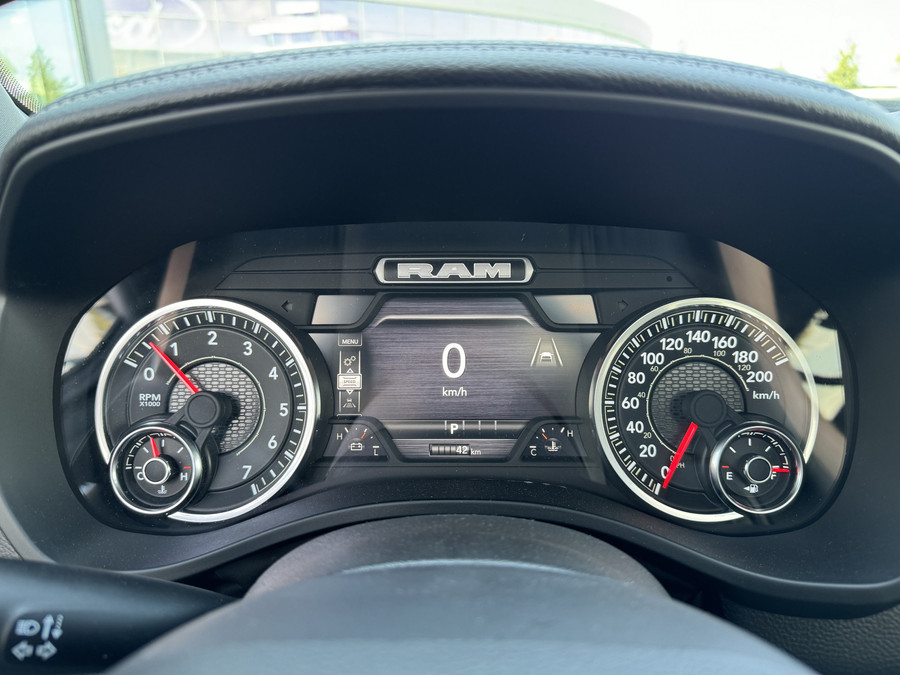 Dodge Ram 1500 Laramie Sport Hurricane