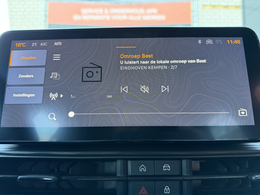 Jeep Avenger 100pk Altitude (Camera - Keyless Entry - Adaptieve Cruise Controle - Elektrische Klep - JBL - LED - 