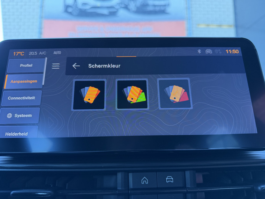 Jeep Avenger 100pk Altitude (Camera - Keyless Entry - Adaptieve Cruise Controle - Elektrische Klep - JBL - LED - 