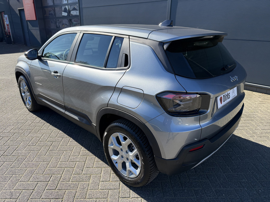 Jeep Avenger 100pk Altitude (Camera - Keyless Entry - Adaptieve Cruise Controle - Elektrische Klep - JBL - LED - 