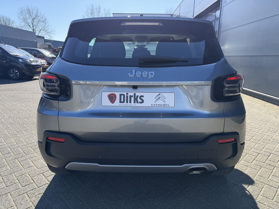 Jeep Avenger 100pk Altitude (Camera - Keyless Entry - Adaptieve Cruise Controle - Elektrische Klep - JBL - LED - 