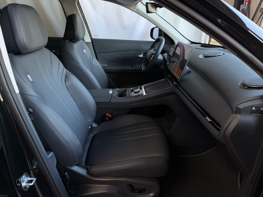 Geely Starray EM-i MAX+ PHEV LONG RANGE NIEUWE AUTO | 29,8 kWh ACCU | 136 KM WLTP | PANORAMADAK | STOELVERWARMING/KOELI