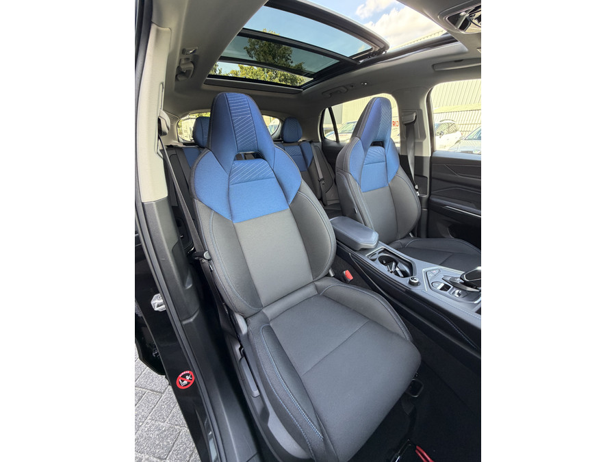 Lynk & Co 01 262pk PHEV (Elektrisch Schuifdak - Infinity Sound - 360gr Camera - Stoelverwarming - Elektrische Kle