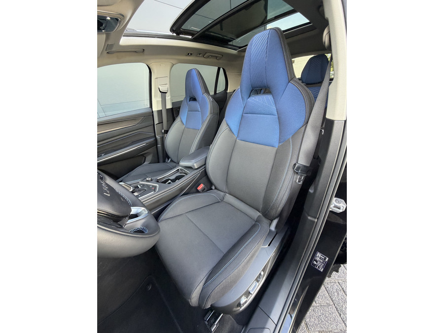 Lynk & Co 01 262pk PHEV (Elektrisch Schuifdak - Infinity Sound - 360gr Camera - Stoelverwarming - Elektrische Kle