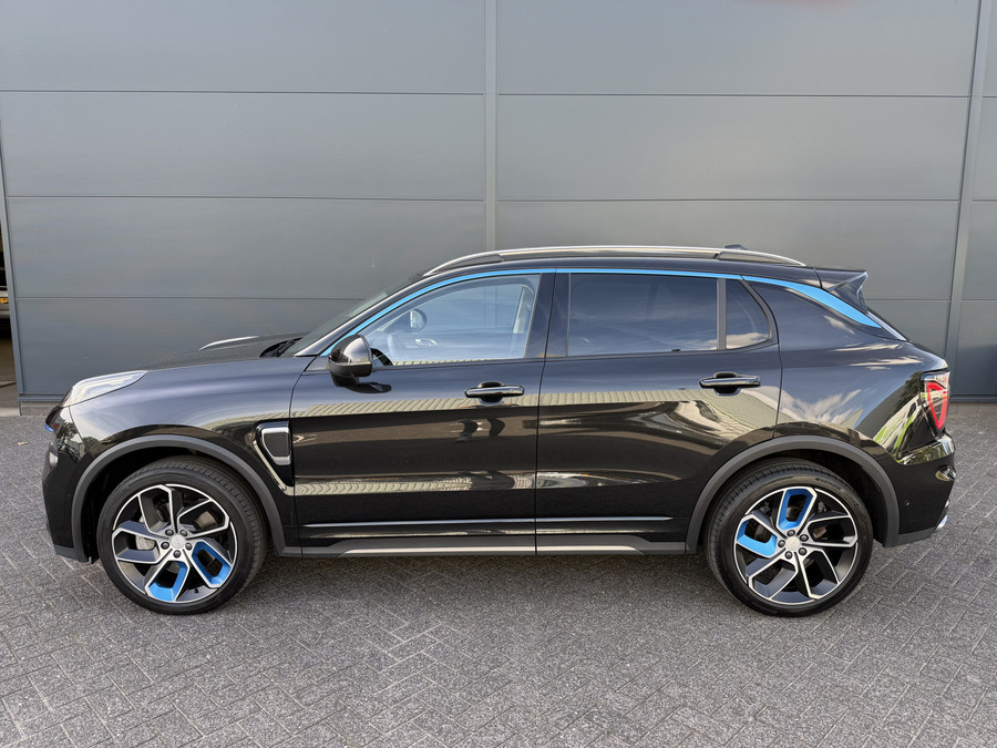 Lynk & Co 01 262pk PHEV (Elektrisch Schuifdak - Infinity Sound - 360gr Camera - Stoelverwarming - Elektrische Kle