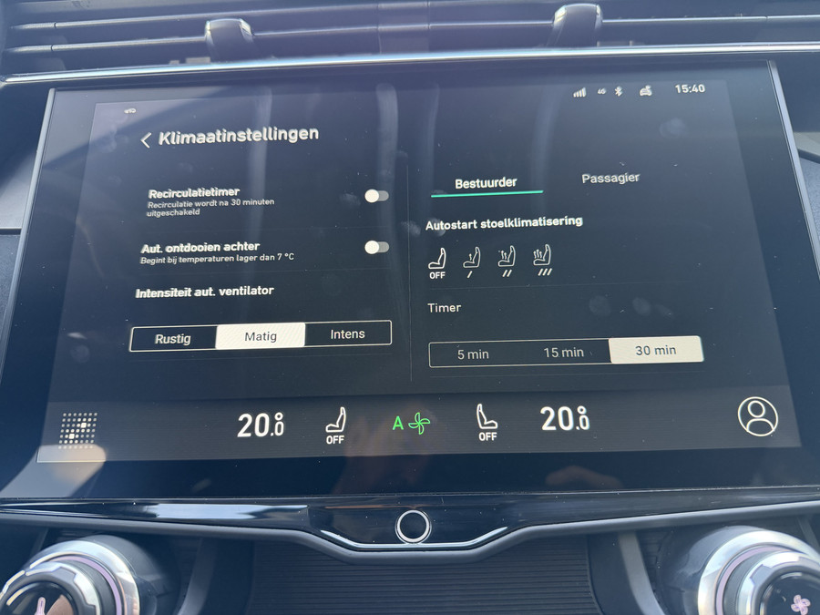 Lynk & Co 01 262pk PHEV (Elektrisch Schuifdak - Infinity Sound - 360gr Camera - Stoelverwarming - Elektrische Kle