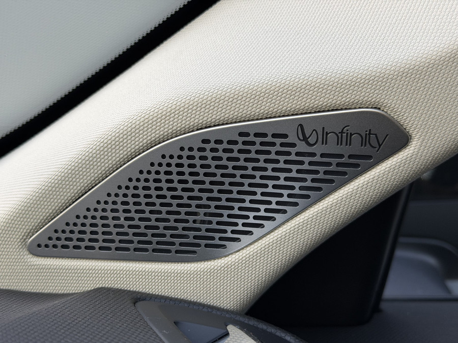 Lynk & Co 01 262pk PHEV (Elektrisch Schuifdak - Infinity Sound - 360gr Camera - Stoelverwarming - Elektrische Kle