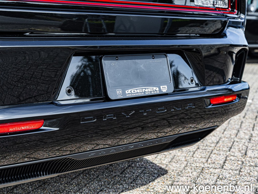 Dodge Charger Daytona R/T Scat Pack/ Plus Group/ Sun and Sound/ Carbon and Suede/ Track Pack