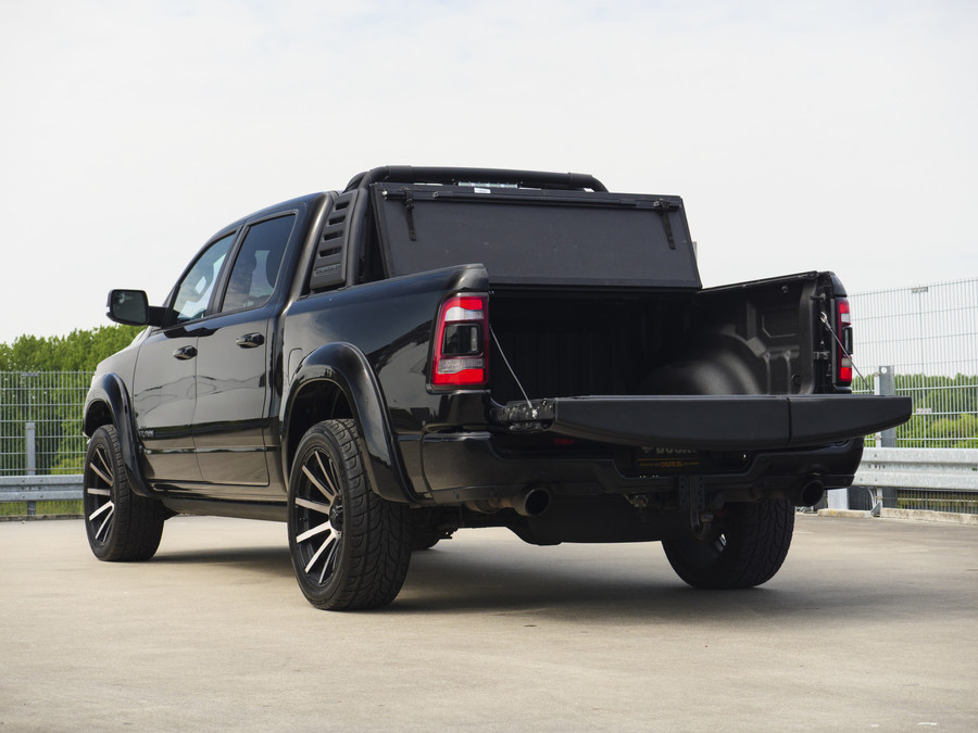Dodge RAM 1500 Limited | 5.7 V8 | 4x4 Crew Cab | 5'7 |
