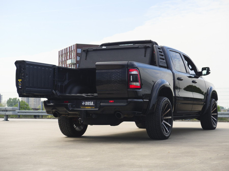 Dodge RAM 1500 Limited | 5.7 V8 | 4x4 Crew Cab | 5'7 |