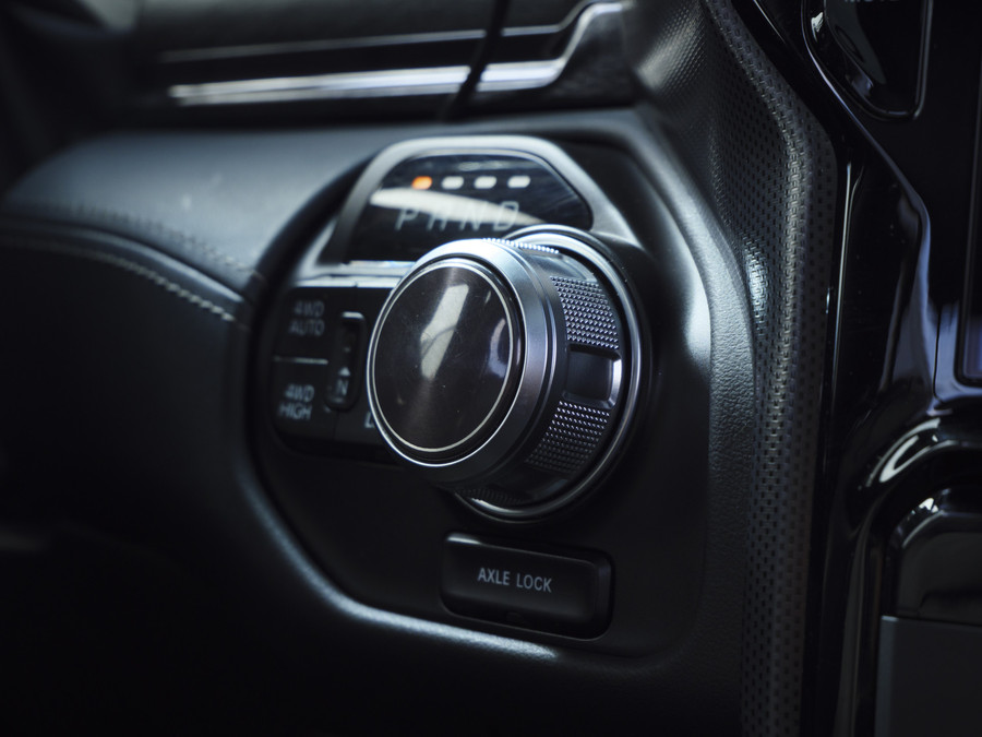 Dodge RAM 1500 Limited | 5.7 V8 | 4x4 Crew Cab | 5'7 |