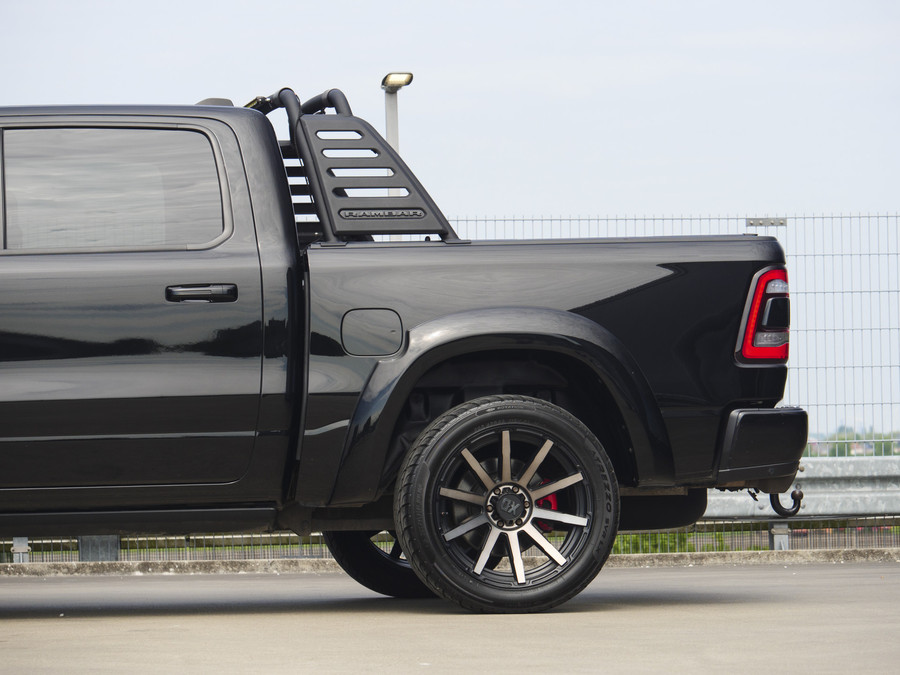 Dodge RAM 1500 Limited | 5.7 V8 | 4x4 Crew Cab | 5'7 |