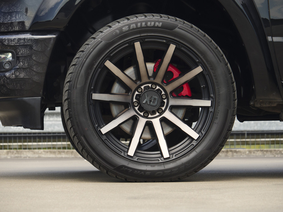 Dodge RAM 1500 Limited | 5.7 V8 | 4x4 Crew Cab | 5'7 |
