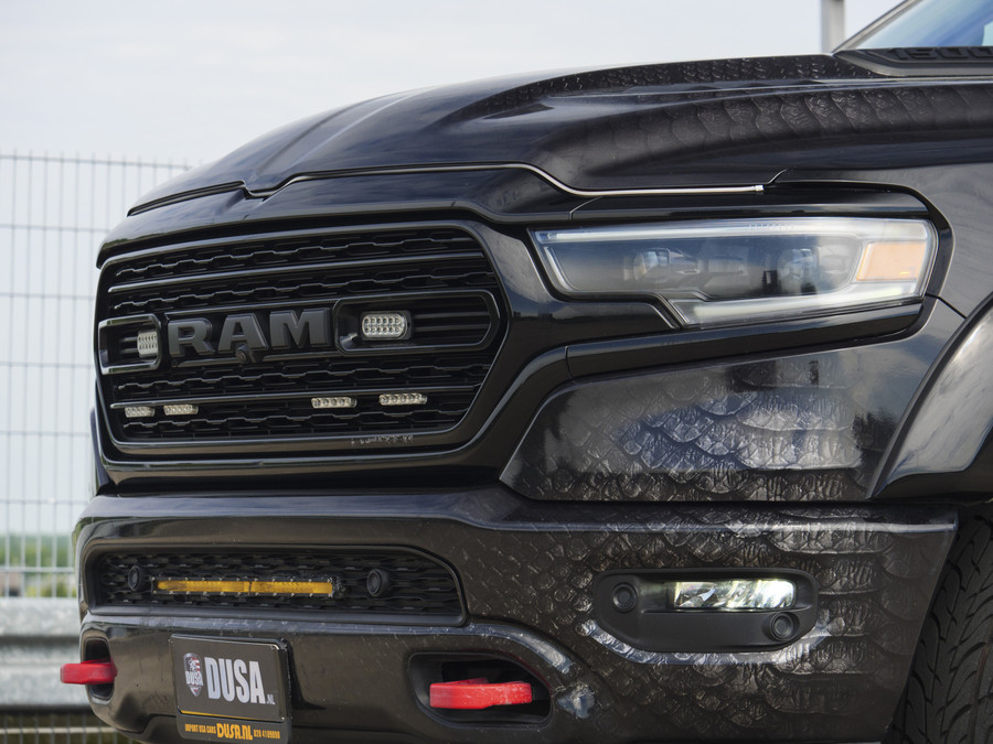 Dodge RAM 1500 Limited | 5.7 V8 | 4x4 Crew Cab | 5'7 |