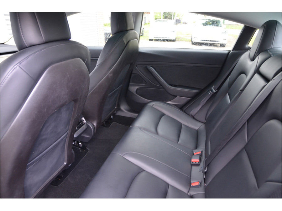 Tesla Model 3 Standard RWD Plus 60 kWh