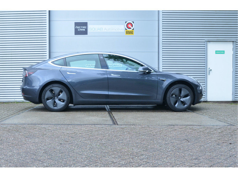 Tesla Model 3 Standard RWD Plus 60 kWh