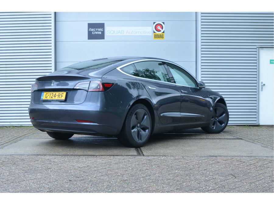Tesla Model 3 Standard RWD Plus 60 kWh