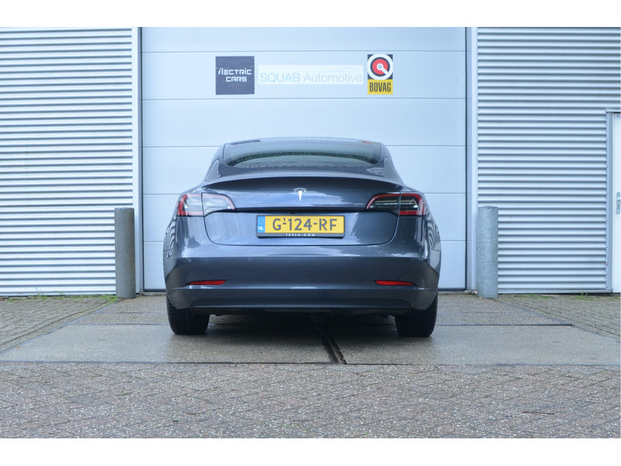 Tesla Model 3 Standard RWD Plus 60 kWh