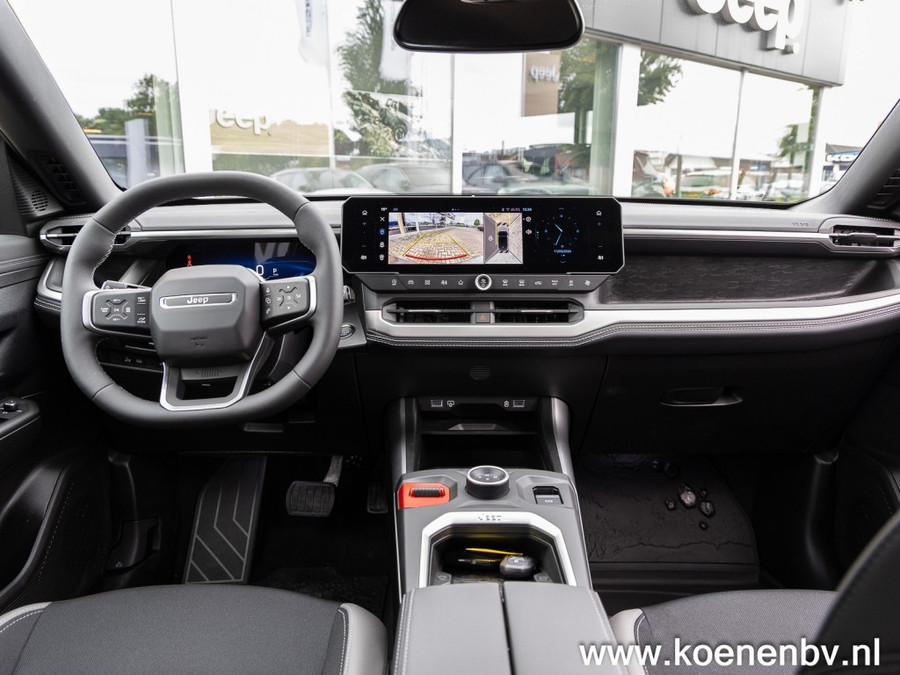 Jeep Compass 1.2 E-Hybrid Autom. First Edition CONVENIENCE PACK / TWO TONE