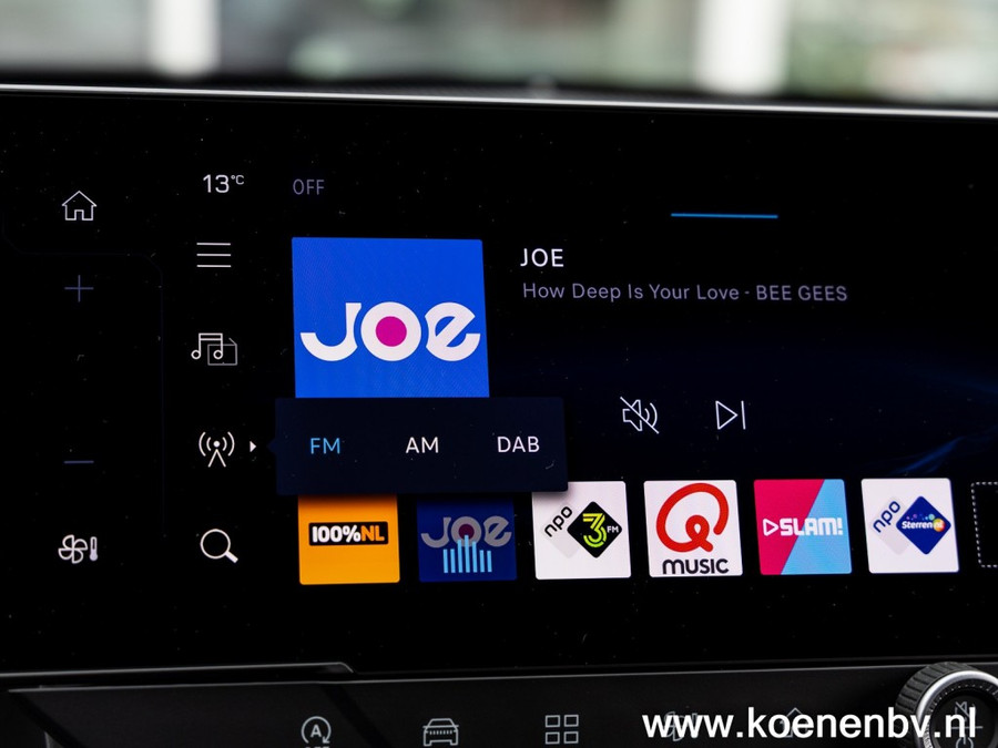 Jeep Compass 1.2 E-Hybrid Autom. First Edition CONVENIENCE PACK / TWO TONE