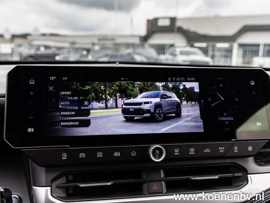Jeep Compass 1.2 E-Hybrid Autom. First Edition CONVENIENCE PACK / TWO TONE