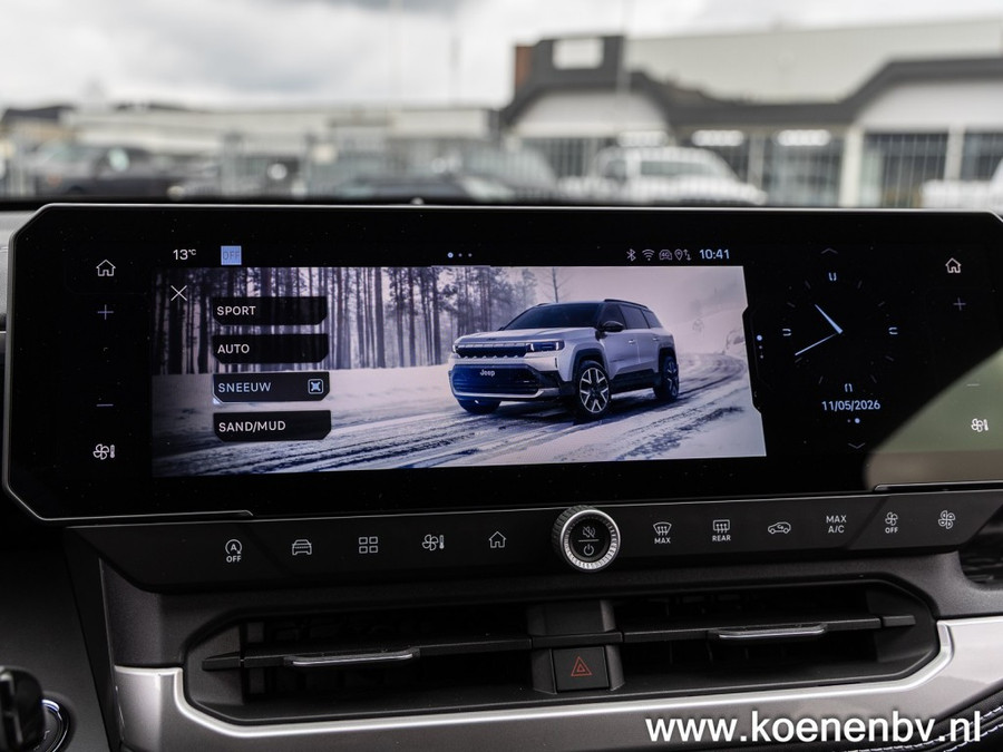 Jeep Compass 1.2 E-Hybrid Autom. First Edition CONVENIENCE PACK / TWO TONE