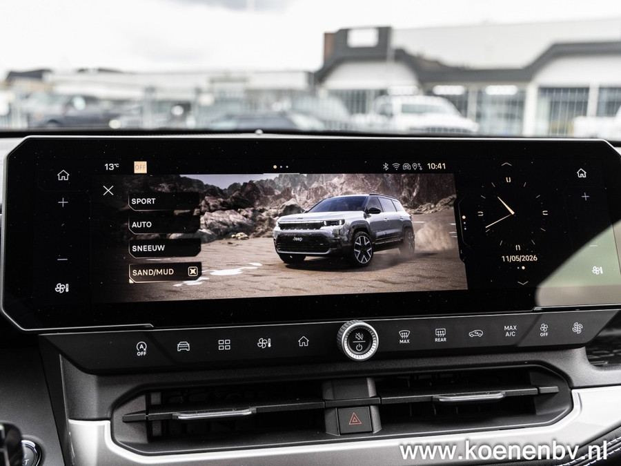 Jeep Compass 1.2 E-Hybrid Autom. First Edition CONVENIENCE PACK / TWO TONE