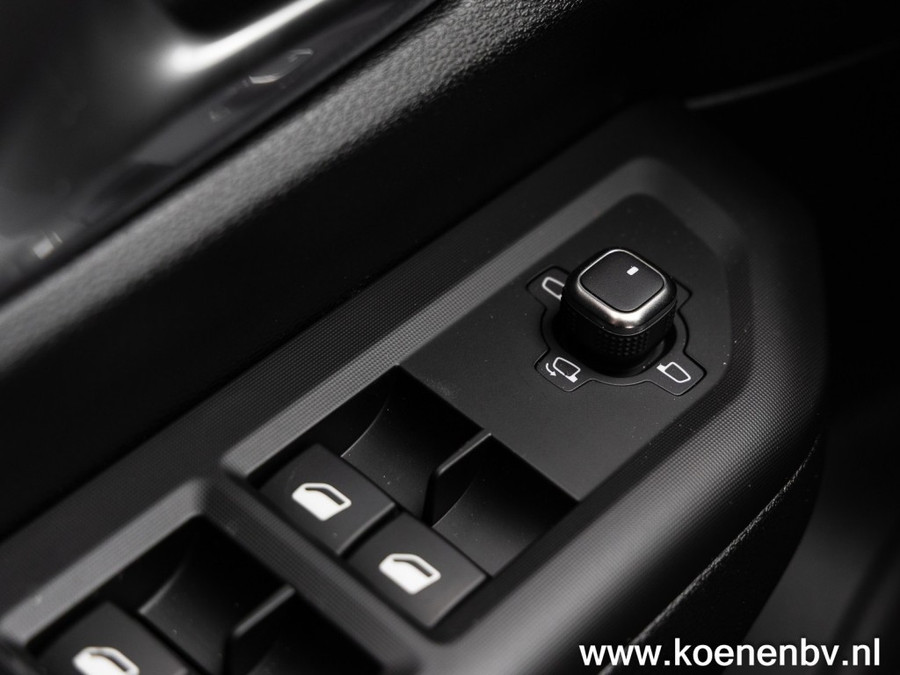 Jeep Compass 1.2 E-Hybrid Autom. First Edition CONVENIENCE PACK / TWO TONE