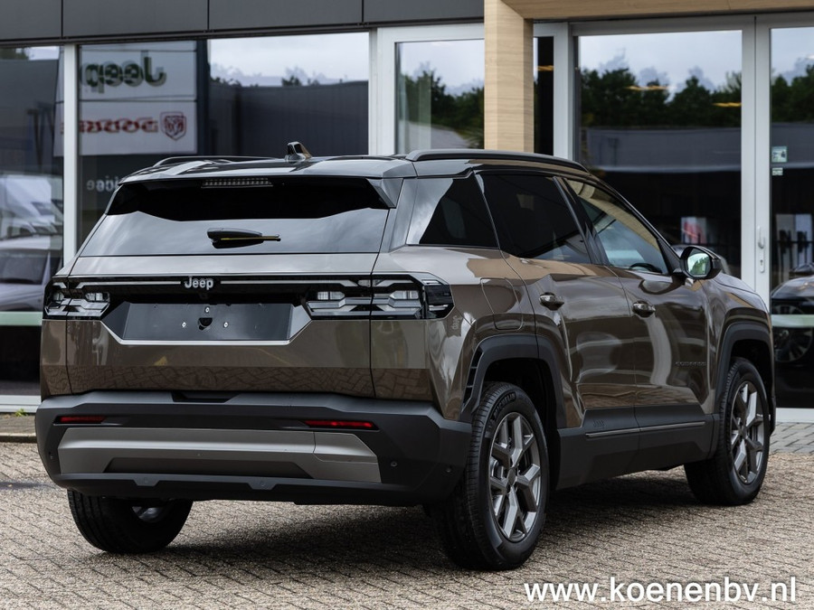 Jeep Compass 1.2 E-Hybrid Autom. First Edition CONVENIENCE PACK / TWO TONE