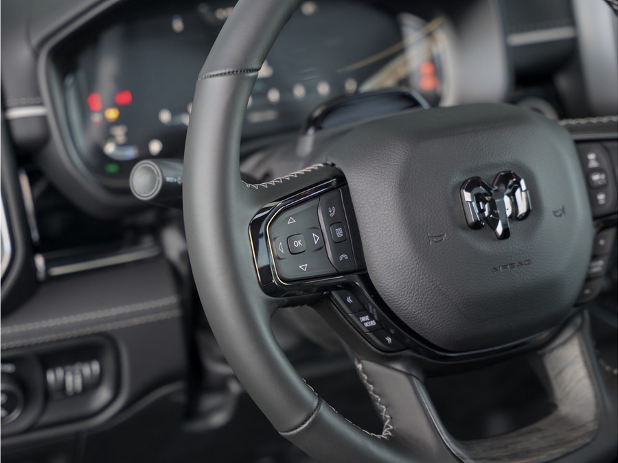 Dodge RAM 1500 3.0L SST H.O. 540PK Limited Night CrewCab 4x4