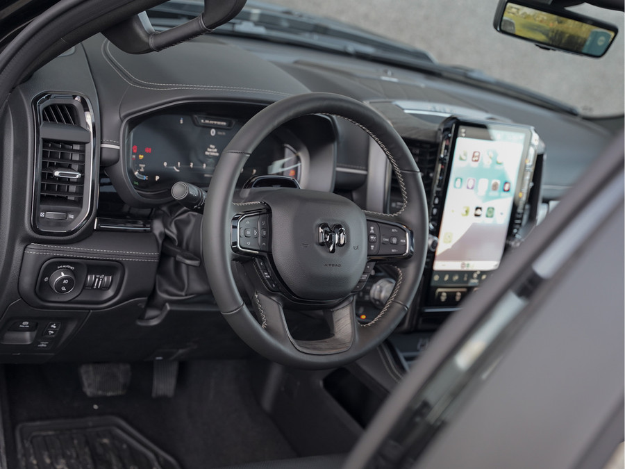 Dodge RAM 1500 3.0L SST H.O. 540PK Limited Night CrewCab 4x4