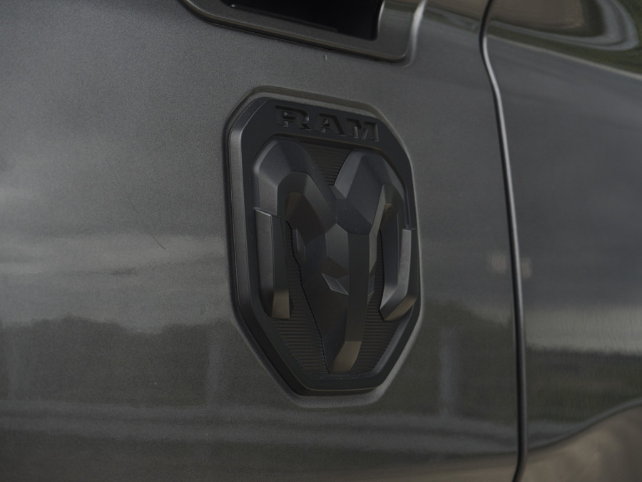 Dodge RAM 1500 5.7 V8 4x4 Crew Cab Limited