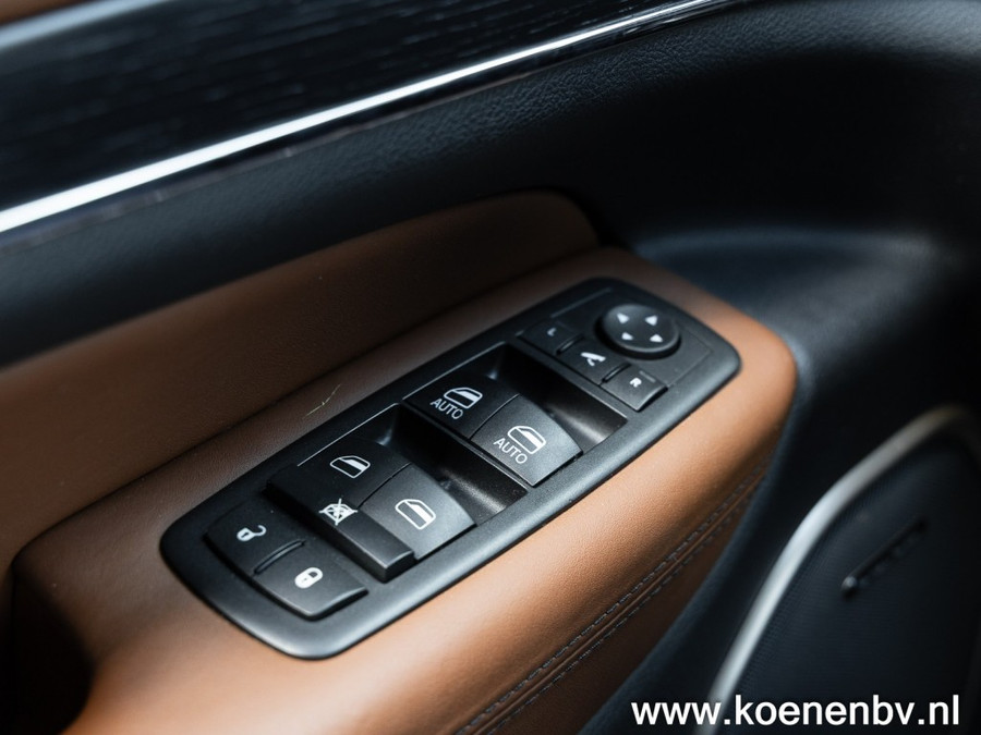 Jeep Grand Cherokee 3.0 CRD Summit 4x4 Autom.