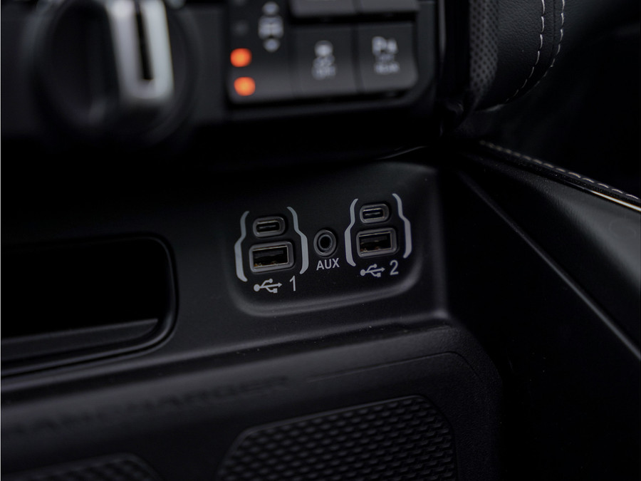 Dodge RAM 1500 5.7 V8 4x4 Crew Cab Limited Night