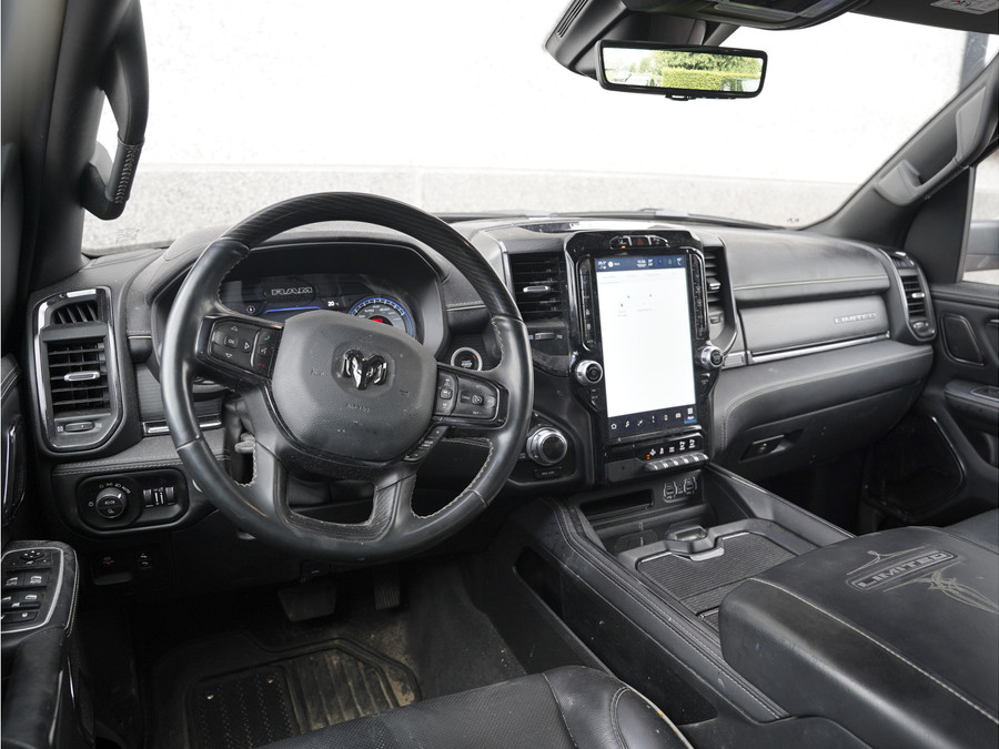Dodge RAM 1500 5.7 V8 4x4 Crew Cab Limited