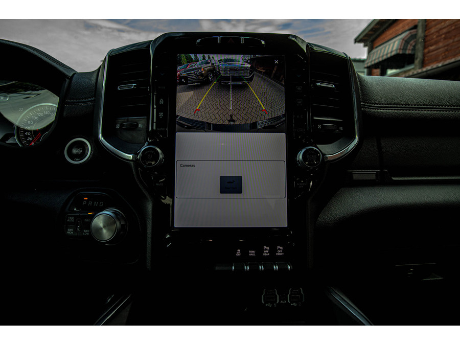 Dodge RAM 1500 5.7 V8 4x4 Crew Cab Laramie
