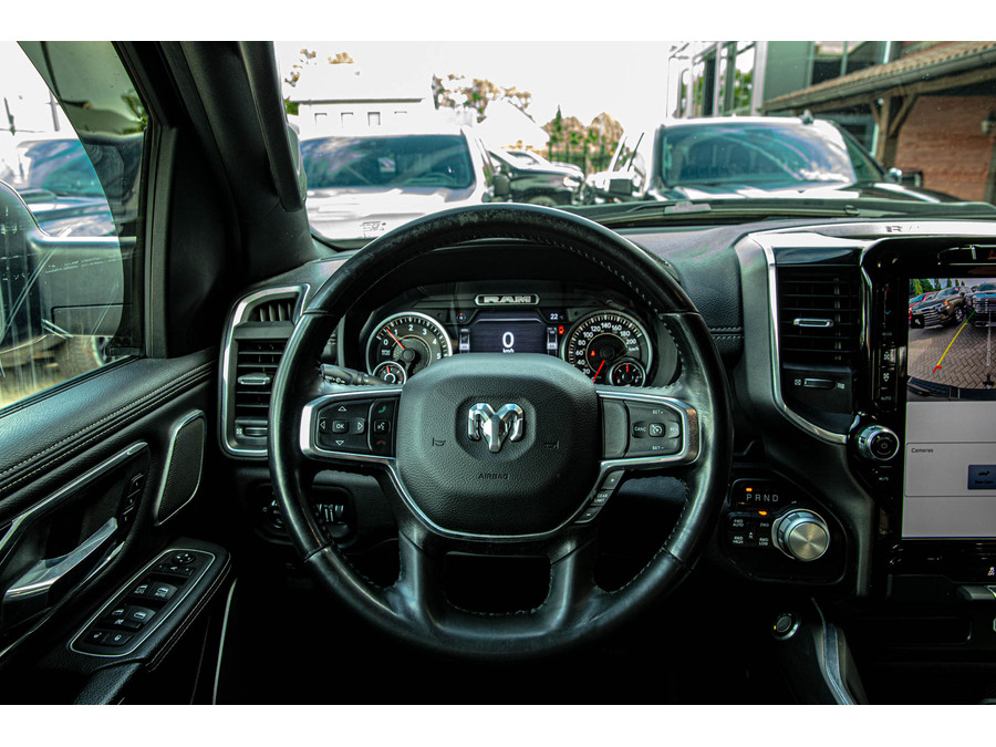 Dodge RAM 1500 5.7 V8 4x4 Crew Cab Laramie
