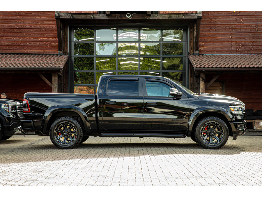 Dodge RAM 1500 5.7 V8 4x4 Crew Cab Laramie
