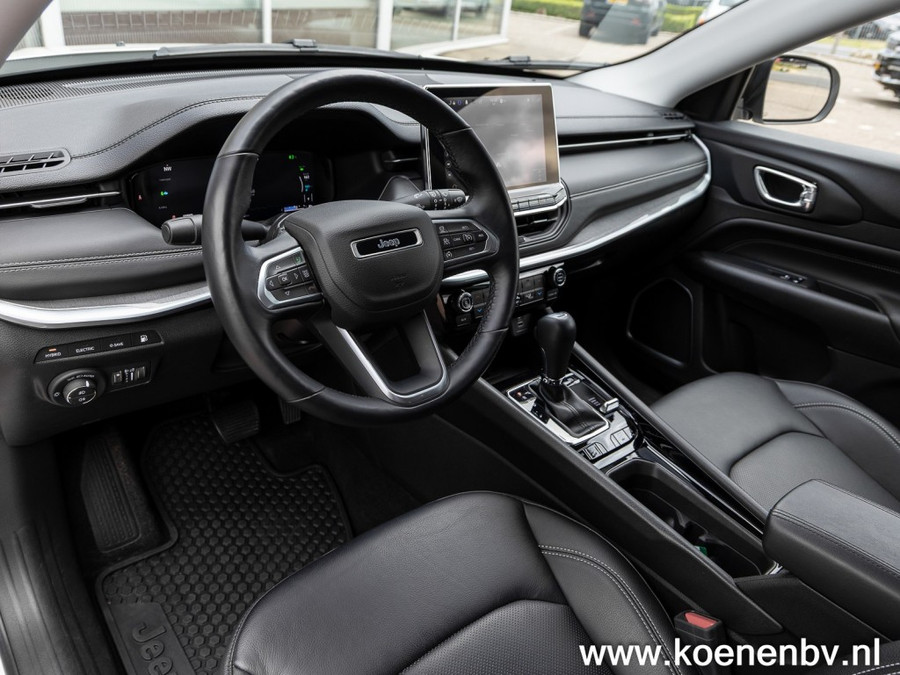 Jeep Compass 4xE 240pk PHEV S Automaat / 4WD / Lederen bekleding