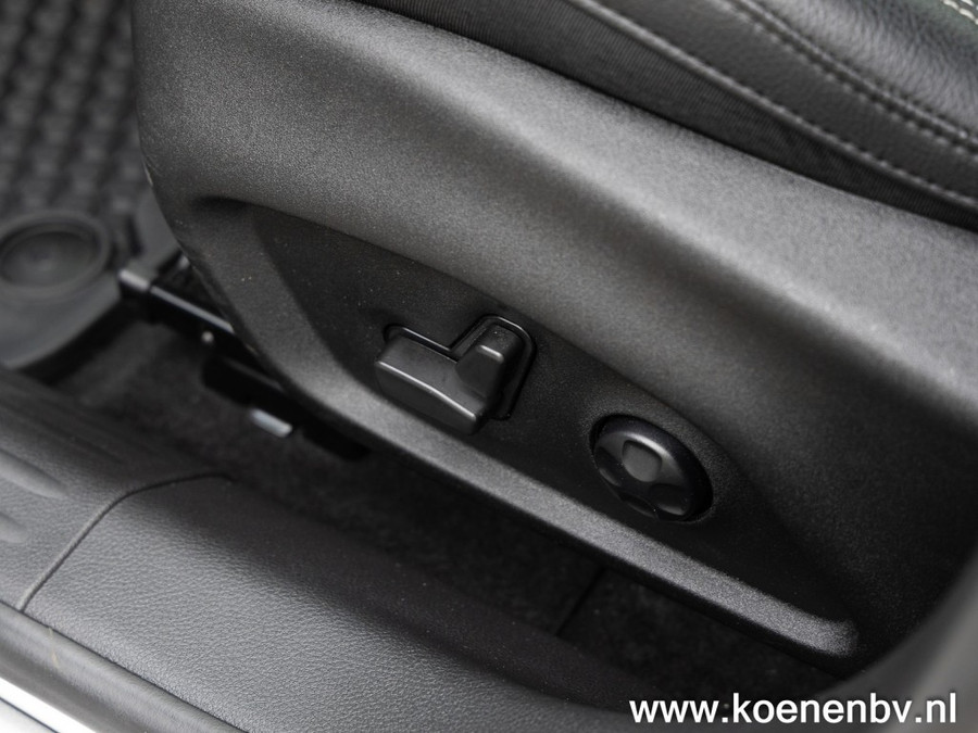 Jeep Compass 4xE 240pk PHEV S Automaat / 4WD / Lederen bekleding