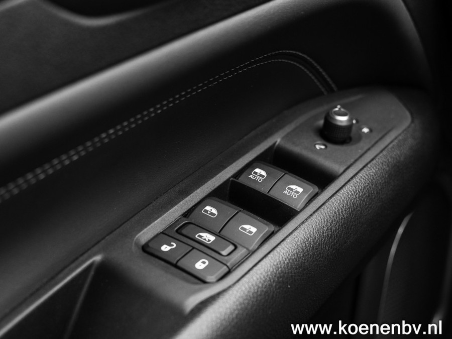 Jeep Compass 4xE 240pk PHEV S Automaat / 4WD / Lederen bekleding