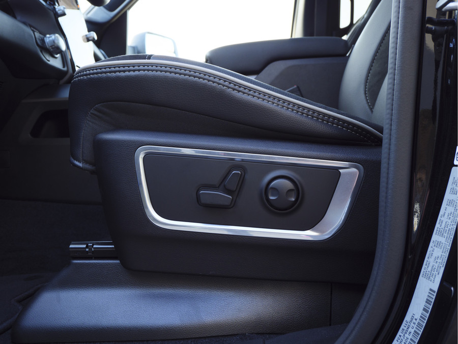 Dodge Ram 1500 | Laramie | Night | 3.0L I6 Hurricane | 4X4 |