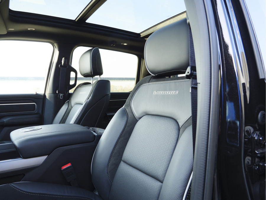 Dodge Ram 1500 | Laramie | Night | 3.0L I6 Hurricane | 4X4 |