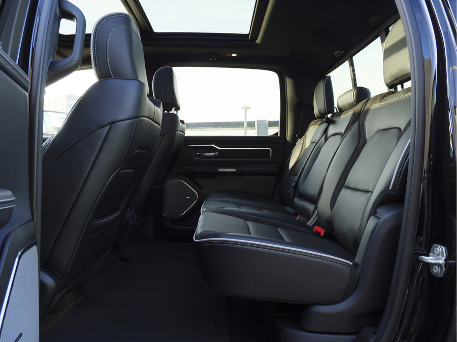 Dodge Ram 1500 | Laramie | Night | 3.0L I6 Hurricane | 4X4 |